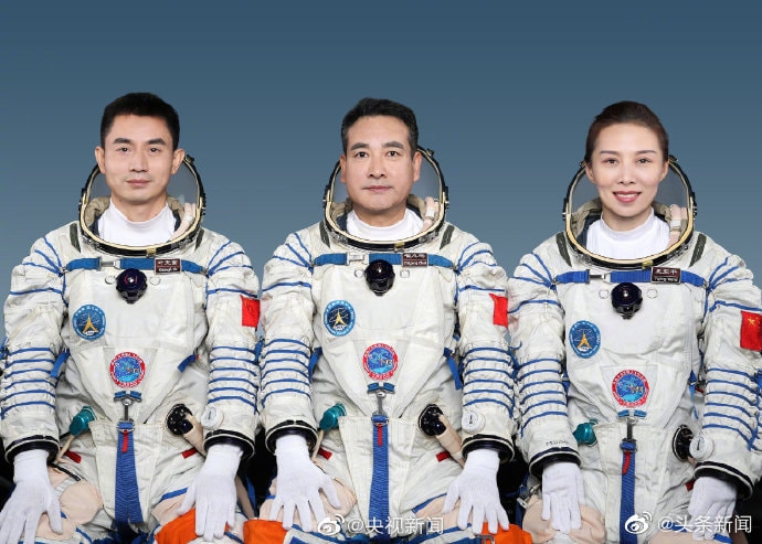 轻松一刻:二月二,给我来套一条龙服务! 轻松一刻:二月二,给我来套一条龙服务!