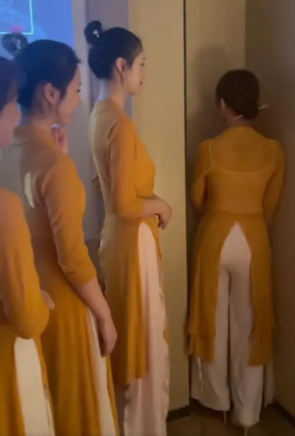 轻松一刻:愿得一人心,免得老相亲! 轻松一刻:愿得一人心,免得老相亲!