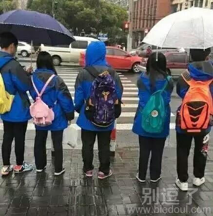 谁能理解我此时的感受 谁能理解我此时的感受