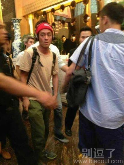 陈老师看起来很萎啊这几年怎么了? 陈老师看起来很萎啊这几年怎么了?