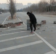 玩炮仗的人。。。 玩炮仗的人。。。