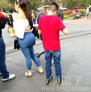 你们喜欢的翘PP来了 你们喜欢的翘PP来了