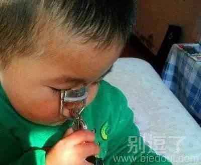 熊孩子学的很快啊 熊孩子学的很快啊