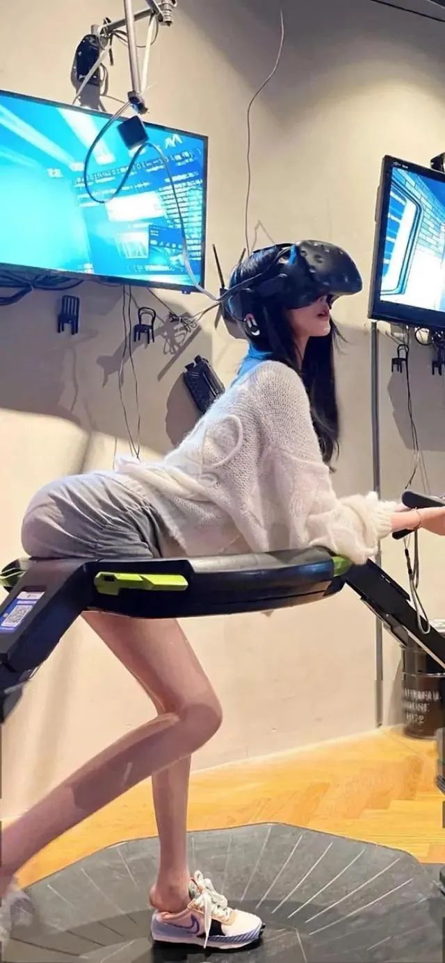 【每日十图】这2双黑丝大长腿摆在面前,老司机:让我怎么选?! 【每日十图】这2双黑丝大长腿摆在面前,老司机:让我怎么选?!