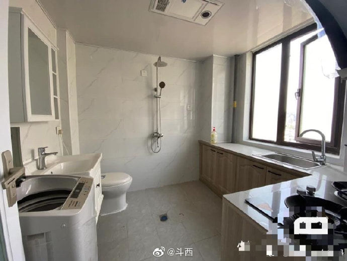 轻松一刻:1500元的生意难道是跟包小姐做的? 轻松一刻:1500元的生意难道是跟包小姐做的?