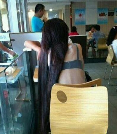 这个看上去总感觉哪里不对 这个看上去总感觉哪里不对