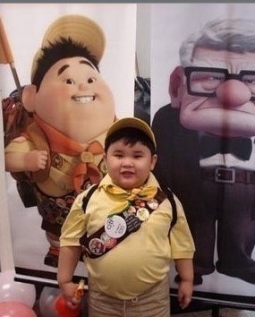 小朋友都很有天赋,搞笑很有一套。