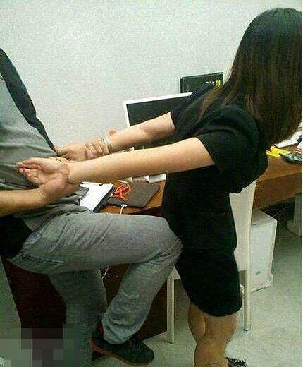 这是犯了啥事了! 这是犯了啥事了!