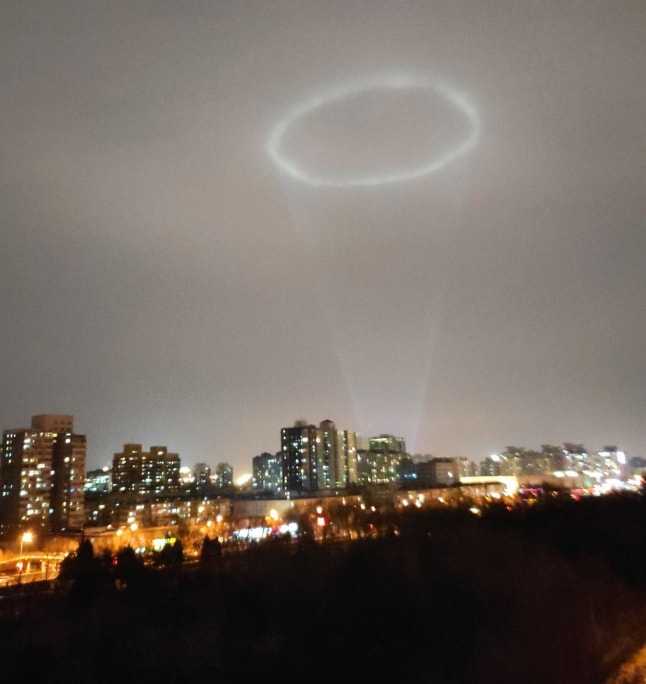 轻松一刻:今天植树节,我想栽你手里 轻松一刻:今天植树节,我想栽你手里