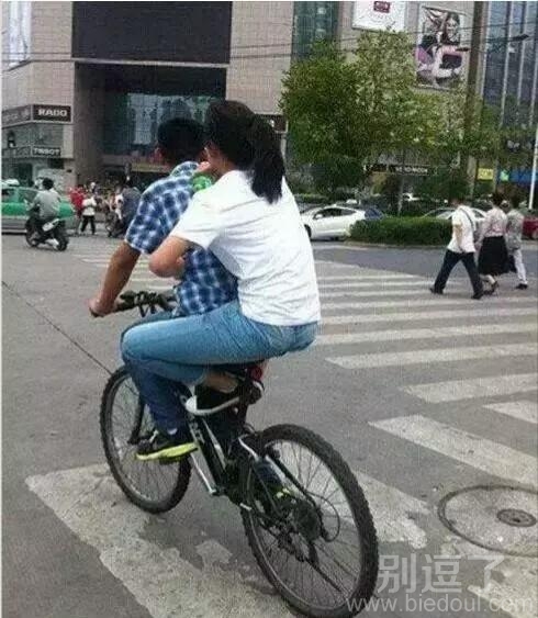 你们两个不会感到屁眼疼吗 你们两个不会感到屁眼疼吗