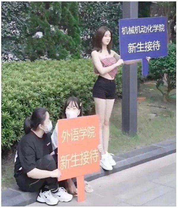 轻松一刻:想定个中午12点的闹钟,到底该选哪一个 轻松一刻:想定个中午12点的闹钟,到底该选哪一个
