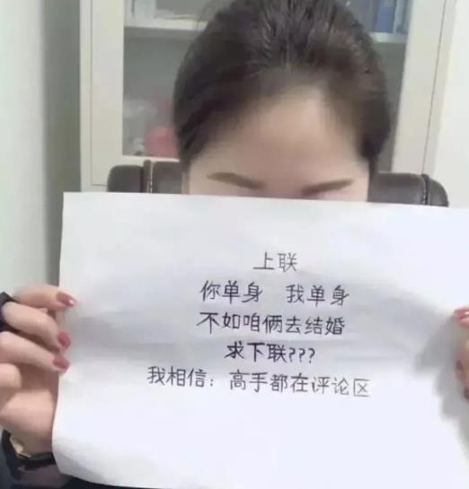 神评论:19岁的时候,我全价买了一盒草莓,经济独立就是好 神评论:19岁的时候,我全价买了一盒草莓,经济独立就是好
