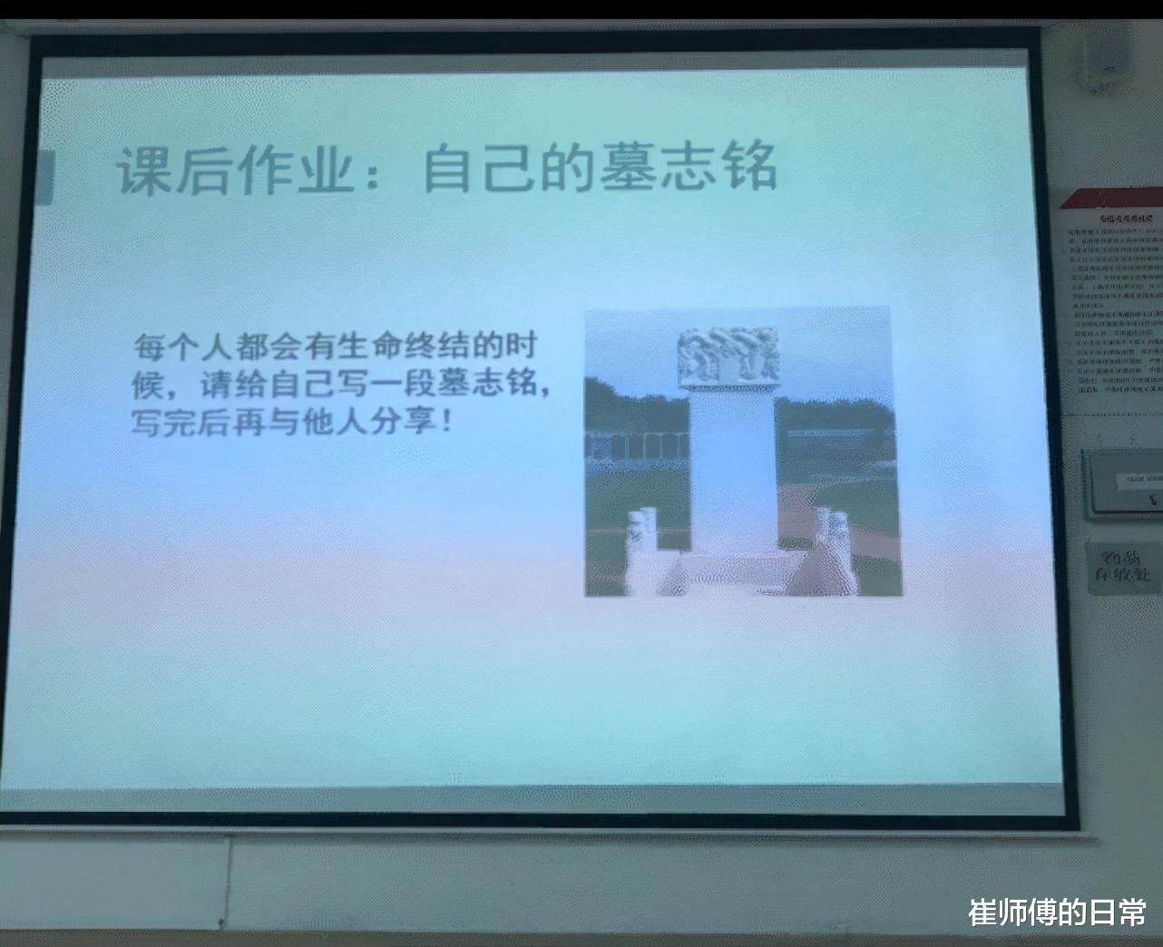 “发现很多车操控台都会放这个垫子,有谁知道这是啥意思不?很好奇” “发现很多车操控台都会放这个垫子,有谁知道这是啥意思不?很好奇”