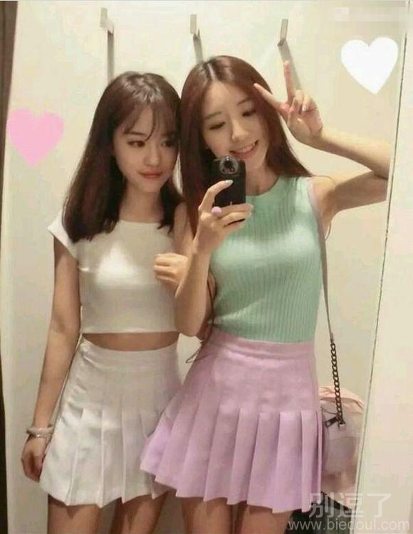 这两姐妹这漂亮,只能选一个 这两姐妹这漂亮,只能选一个