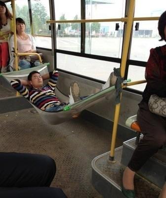 搞笑的哥们 搞笑的哥们