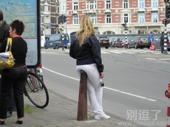 这个姿势我也是醉了。 这个姿势我也是醉了。