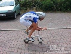 车是小了点，但我的装备很专业