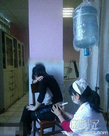 这点滴的桶子怎么这么大