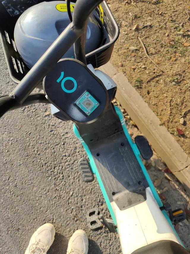 给妻子发信息,手一滑发给了老板娘,她回道:改日吧 给妻子发信息,手一滑发给了老板娘,她回道:改日吧