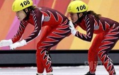 前面妹子放一个屁 前面妹子放一个屁