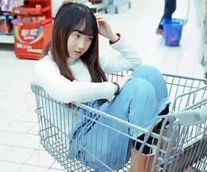 大哥没有马上回答