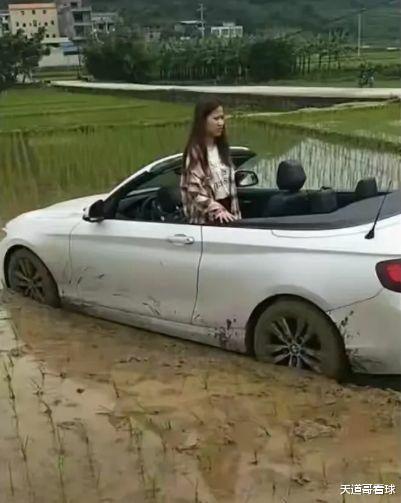 “押运车上的两个洞是干嘛的?”哈哈哈触及到知识盲区了 “押运车上的两个洞是干嘛的?”哈哈哈触及到知识盲区了