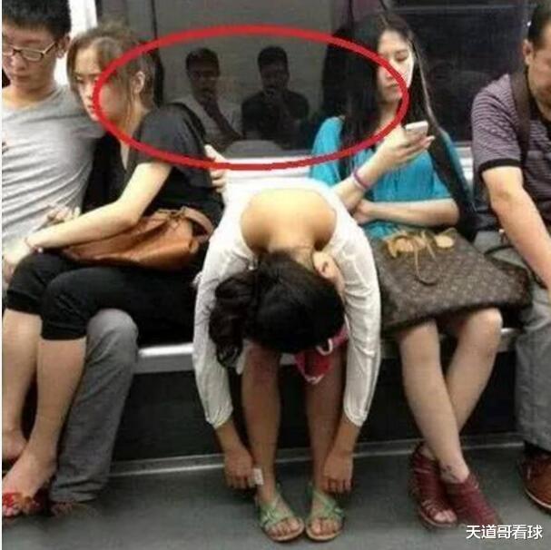 “押运车上的两个洞是干嘛的?”哈哈哈触及到知识盲区了 “押运车上的两个洞是干嘛的?”哈哈哈触及到知识盲区了