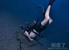 一个失败的潜水者 一个失败的潜水者