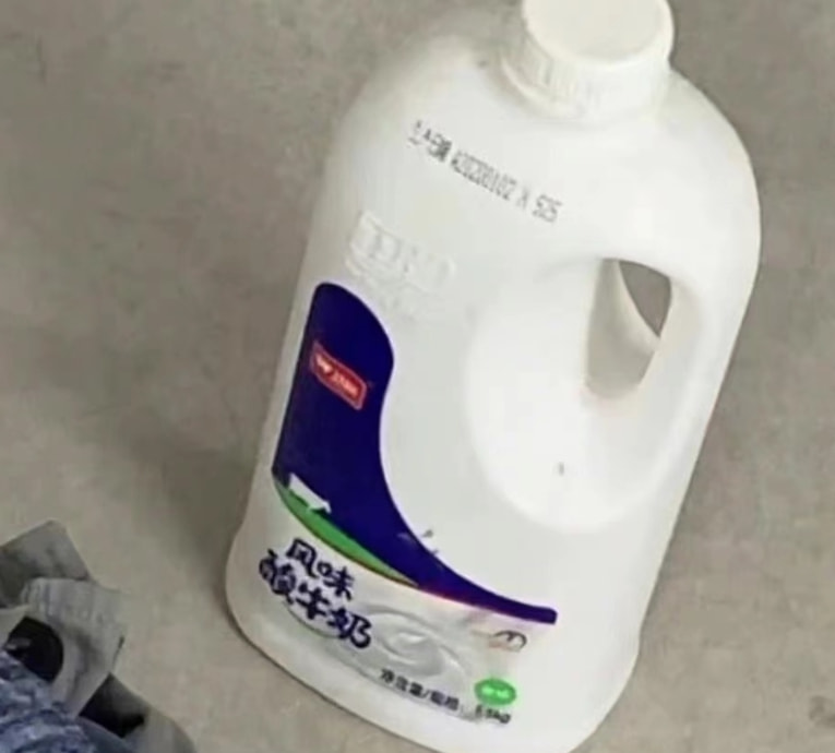 轻松一刻:给汽车加食用油,这招到底能不能行? 轻松一刻:给汽车加食用油,这招到底能不能行?