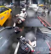 妹子这是在玩啥技能