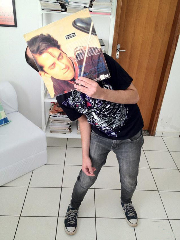 搞笑变脸图片,没事你也可以试一把。