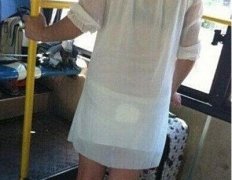 我就是默默的看着