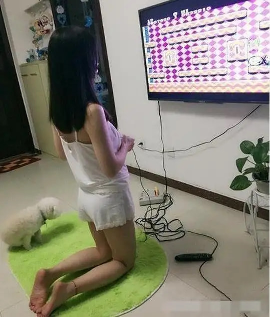 轻松一刻:资深足控乔装打扮,激情上演为爱发电! 轻松一刻:资深足控乔装打扮,激情上演为爱发电!