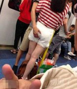 把你的爪子快拿开