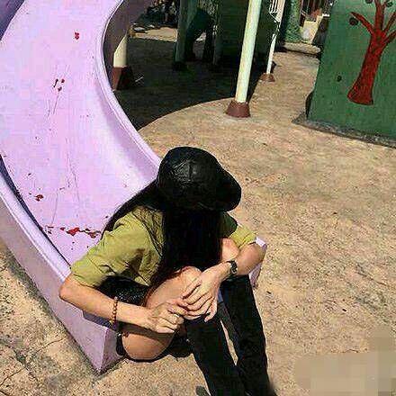 女神后面的血怎么回事 女神后面的血怎么回事