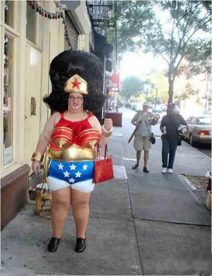 这身装扮太累人 这身装扮太累人