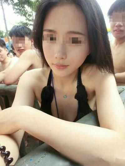 姑娘下次游泳要选对地方啊 姑娘下次游泳要选对地方啊