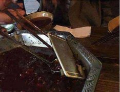 又一个悲催的摆拍族。。。