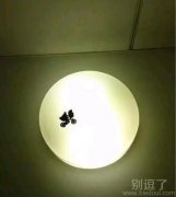 原本一盏普通的灯