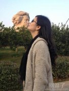 妹子啊，你要矜持啊。