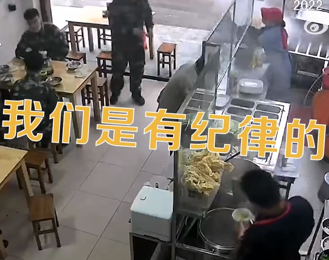 轻松一刻:本以为大妈就够野了,没想到大爷更疯狂 轻松一刻:本以为大妈就够野了,没想到大爷更疯狂