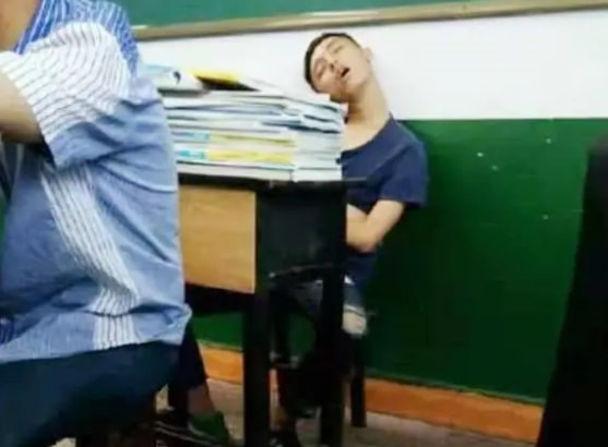 轻松一刻:本以为大妈就够野了,没想到大爷更疯狂 轻松一刻:本以为大妈就够野了,没想到大爷更疯狂