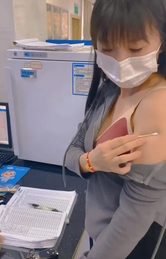 轻松一刻:有这样的老婆,你们每天几点回家? 轻松一刻:有这样的老婆,你们每天几点回家?