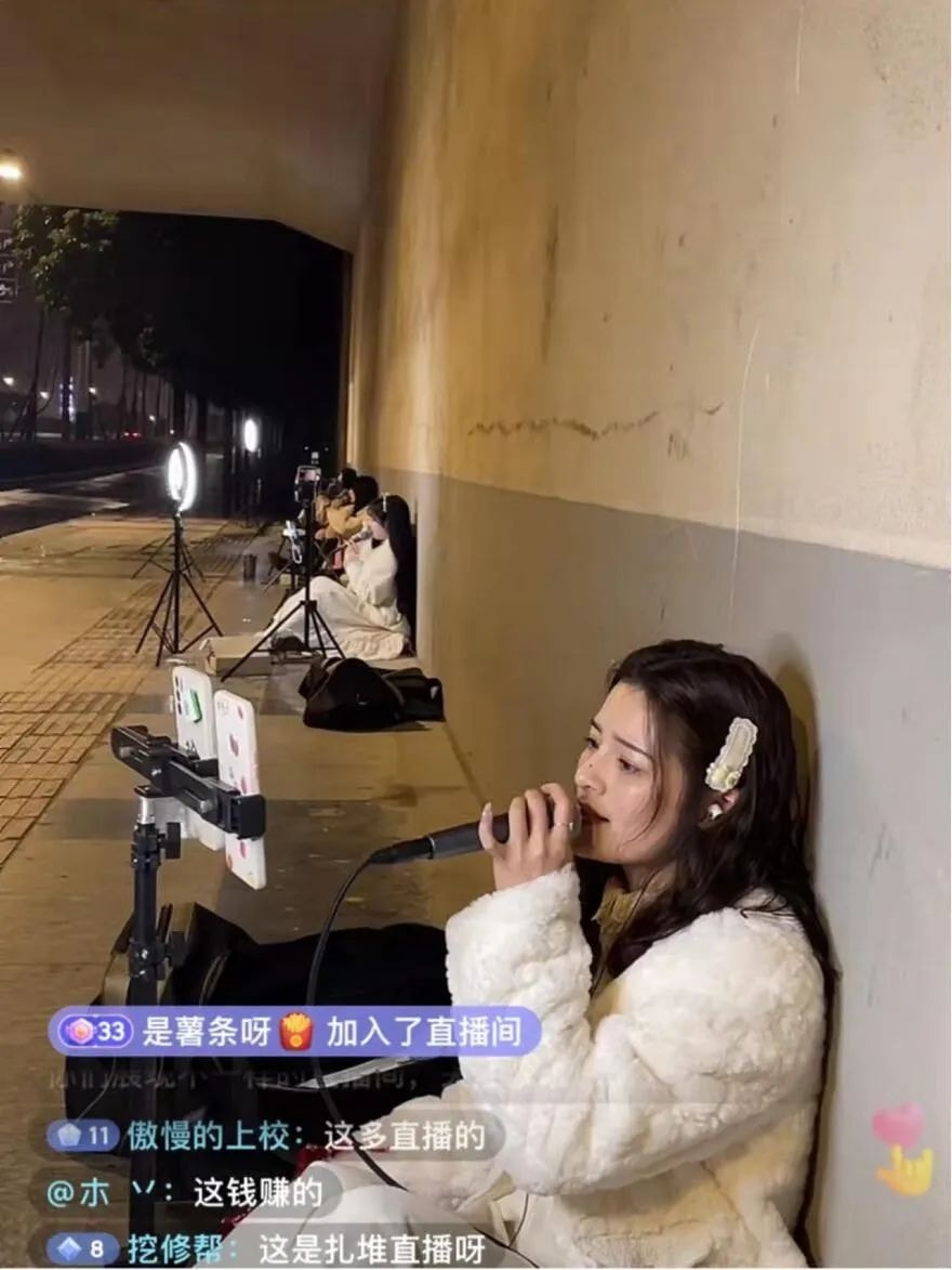 轻松一刻:有这样的老婆,你们每天几点回家? 轻松一刻:有这样的老婆,你们每天几点回家?