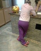 大妈，，这是练啥功了