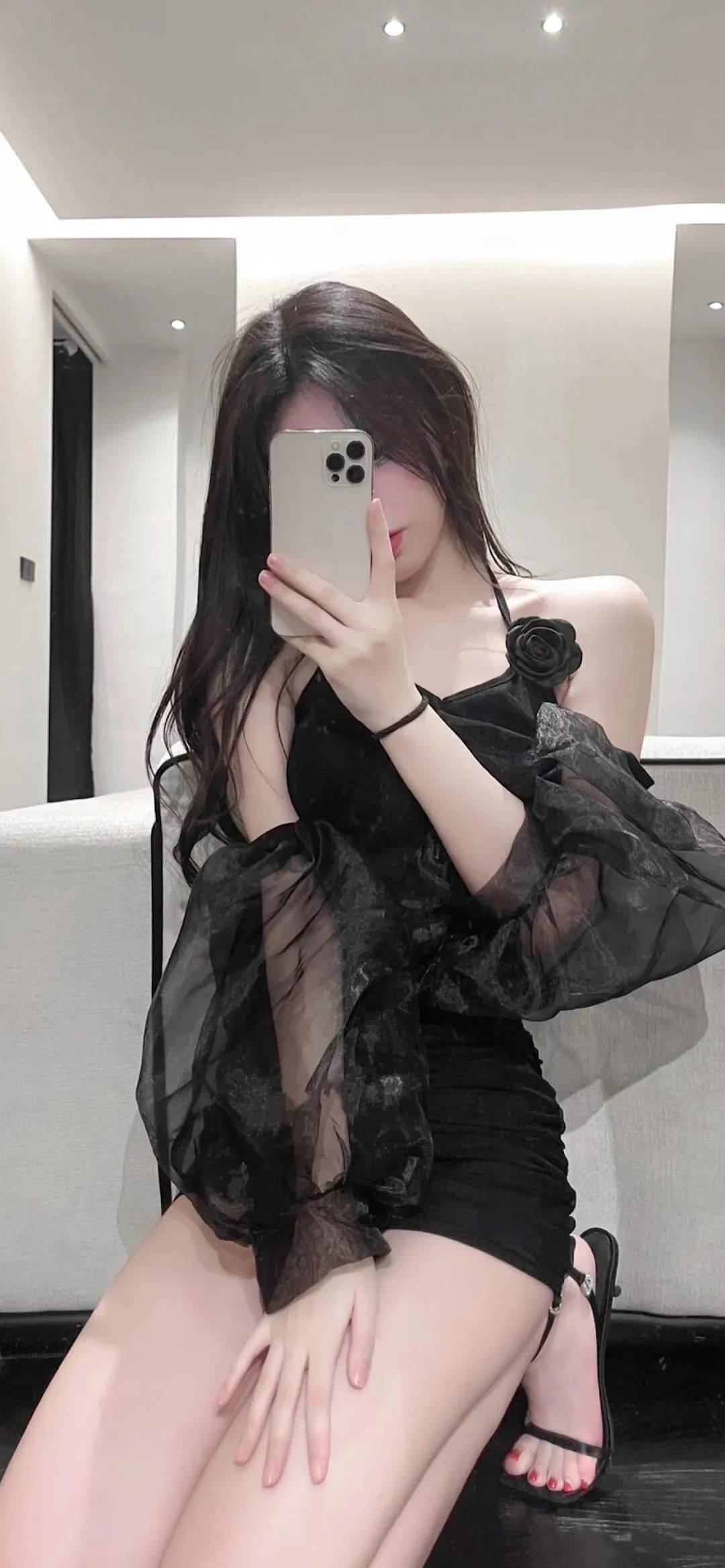 轻松一刻:还是老板玩的花,招"小秘"明码标价! 轻松一刻:还是老板玩的花,招"小秘"明码标价!