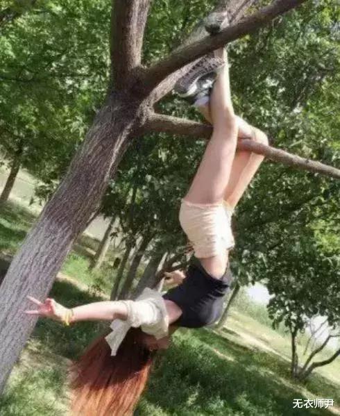 “女朋友穿成这样去学生家里教舞蹈,我该怎么办?”哈哈哈 “女朋友穿成这样去学生家里教舞蹈,我该怎么办?”哈哈哈