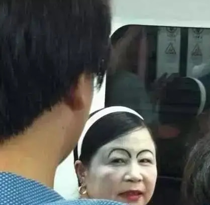 轻松一刻:疫情,你耽误我谈恋爱了! 轻松一刻:疫情,你耽误我谈恋爱了!
