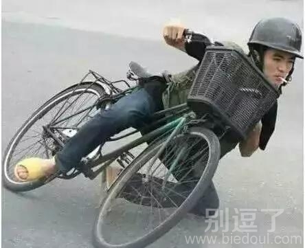 别看我的车小，很拉风的