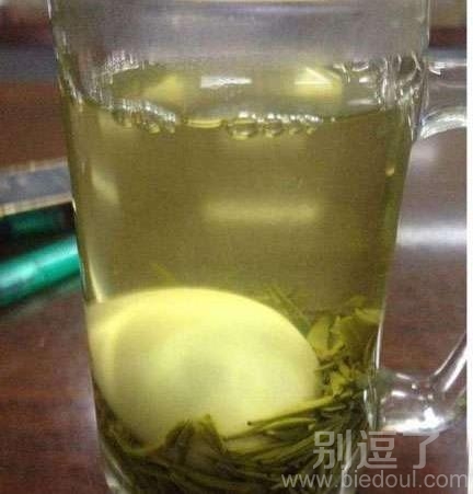 土豪是这样喝茶的 土豪是这样喝茶的